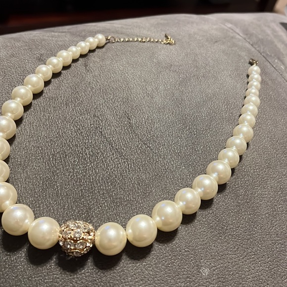 Vintage Off White beaded necklace - Picture 3 of 4